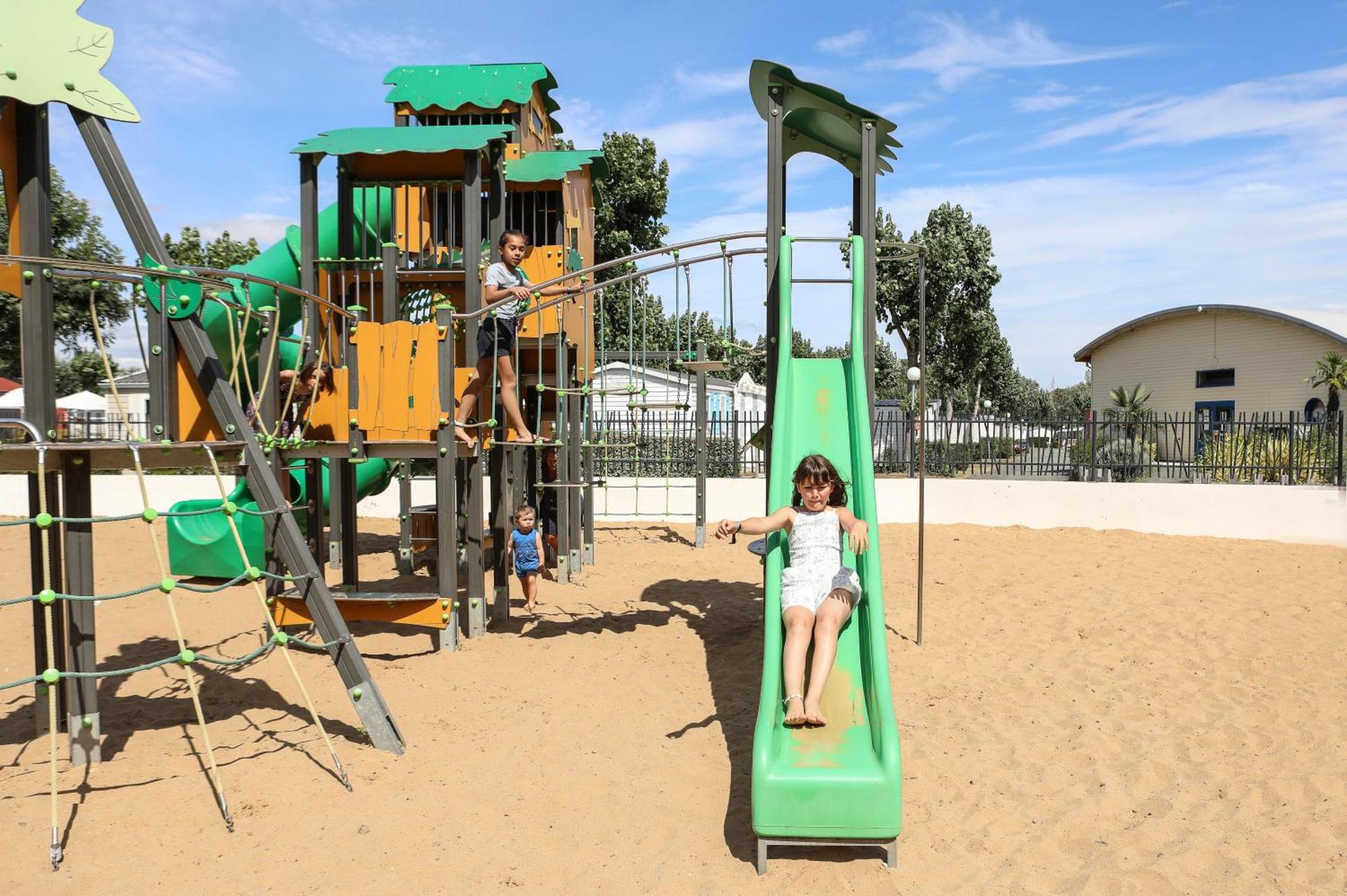 فندق Camping Maeva Club L'Atlantique Angles  المظهر الخارجي الصورة